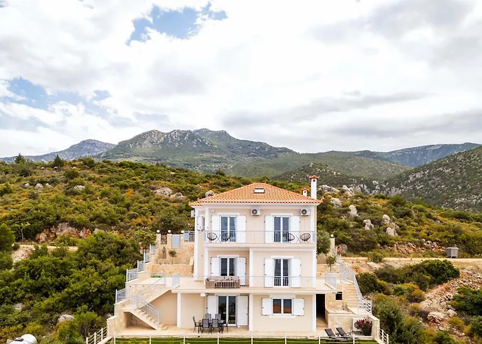 Noho Villas Gr , Arkadian Village