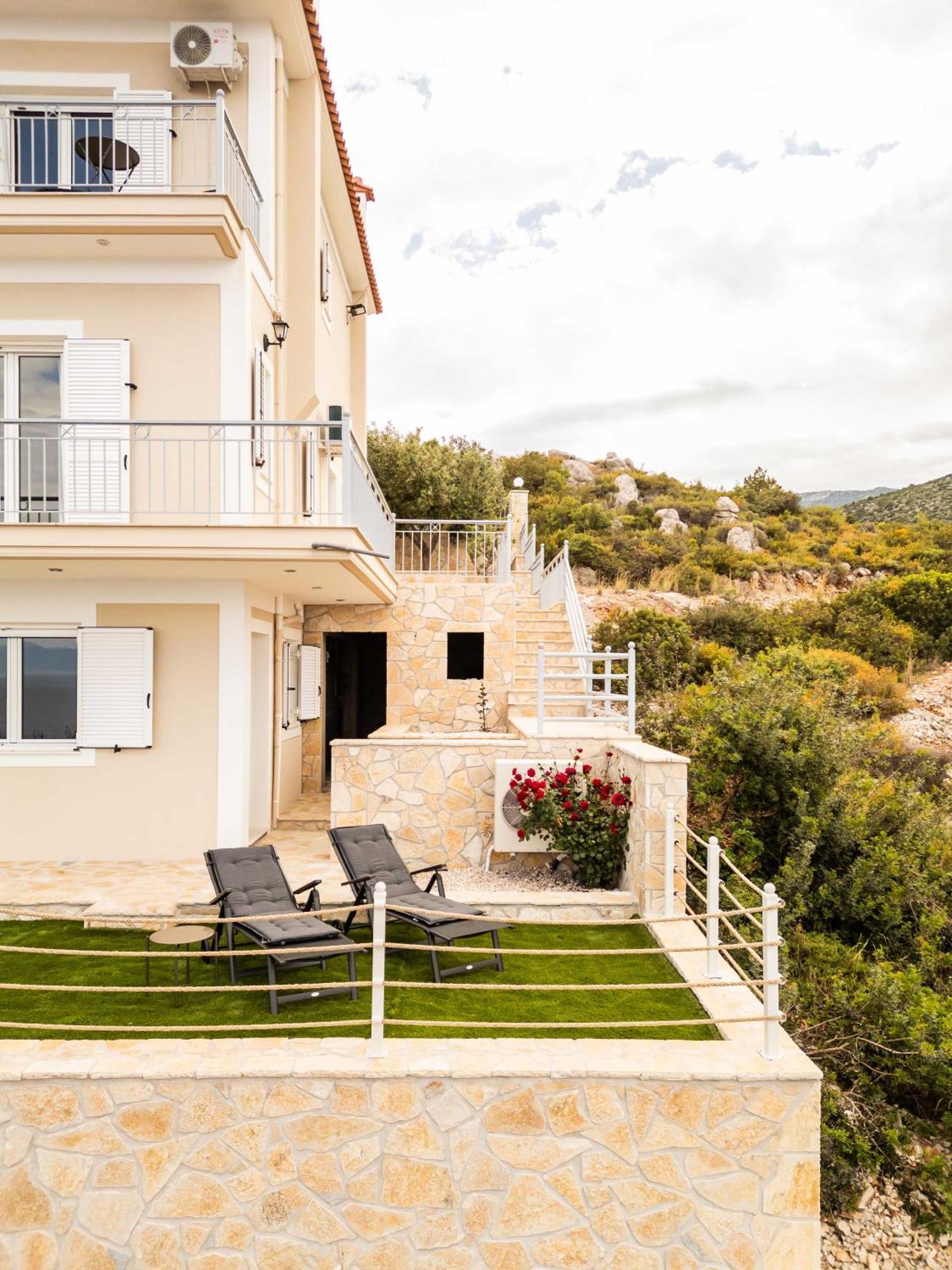 Noho Gr , Arkadian Village Holiday home *